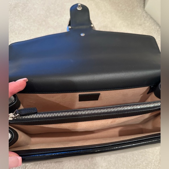 Gucci GG Logo Velvet Dionysus Shoulder Bag - Picture 11 of 14